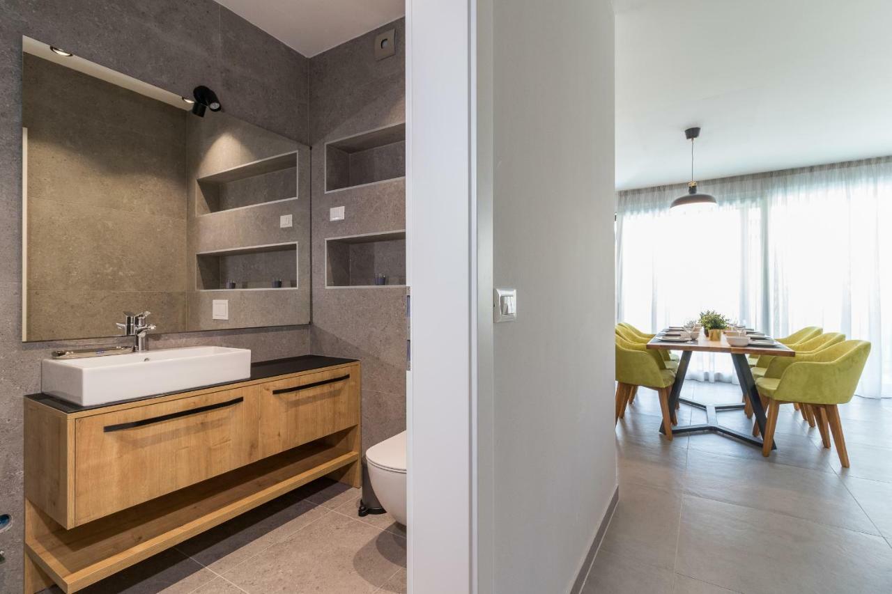 Luxury Apartments Magali 2 로비니 외부 사진