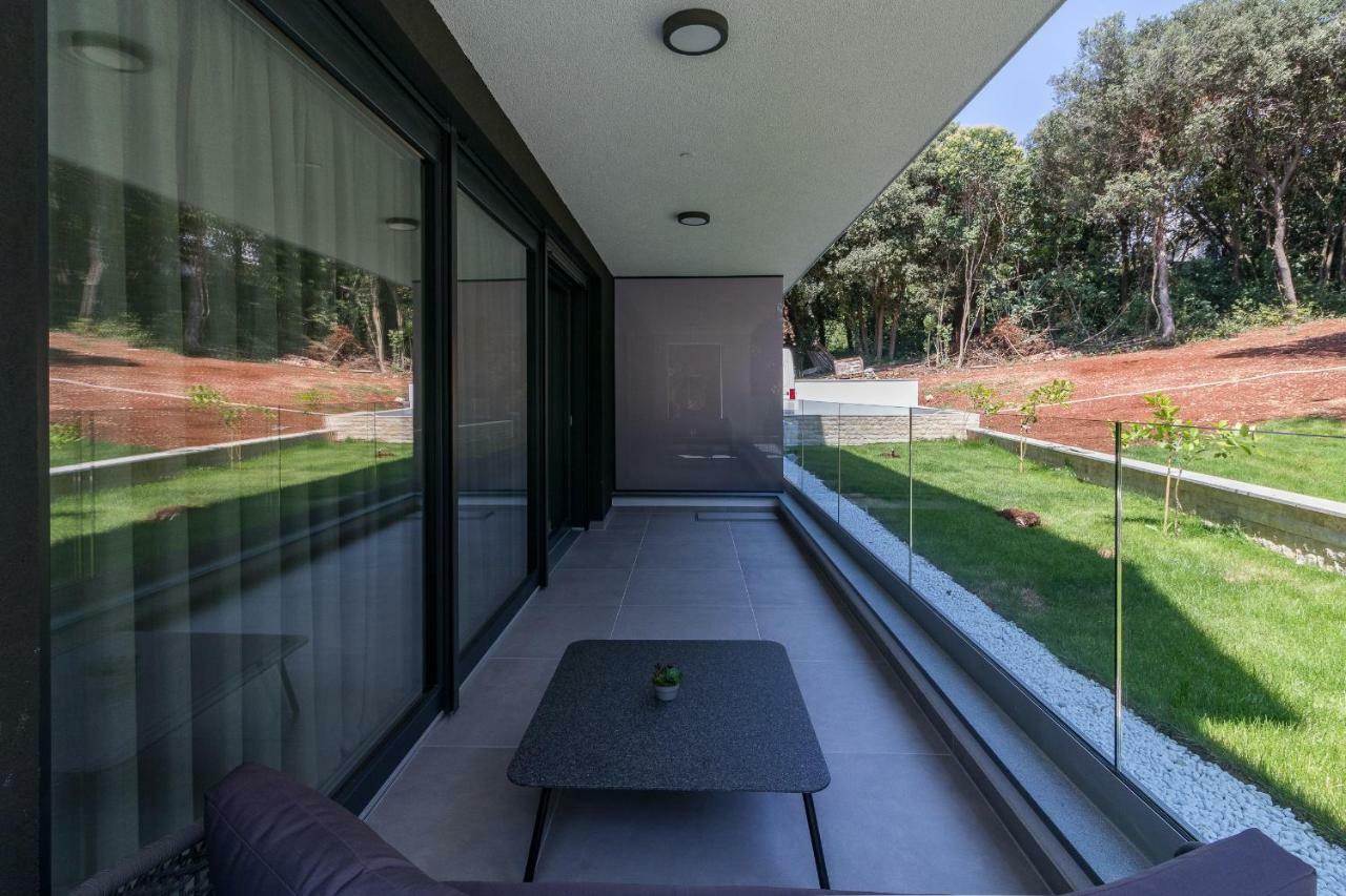 Luxury Apartments Magali 2 로비니 외부 사진