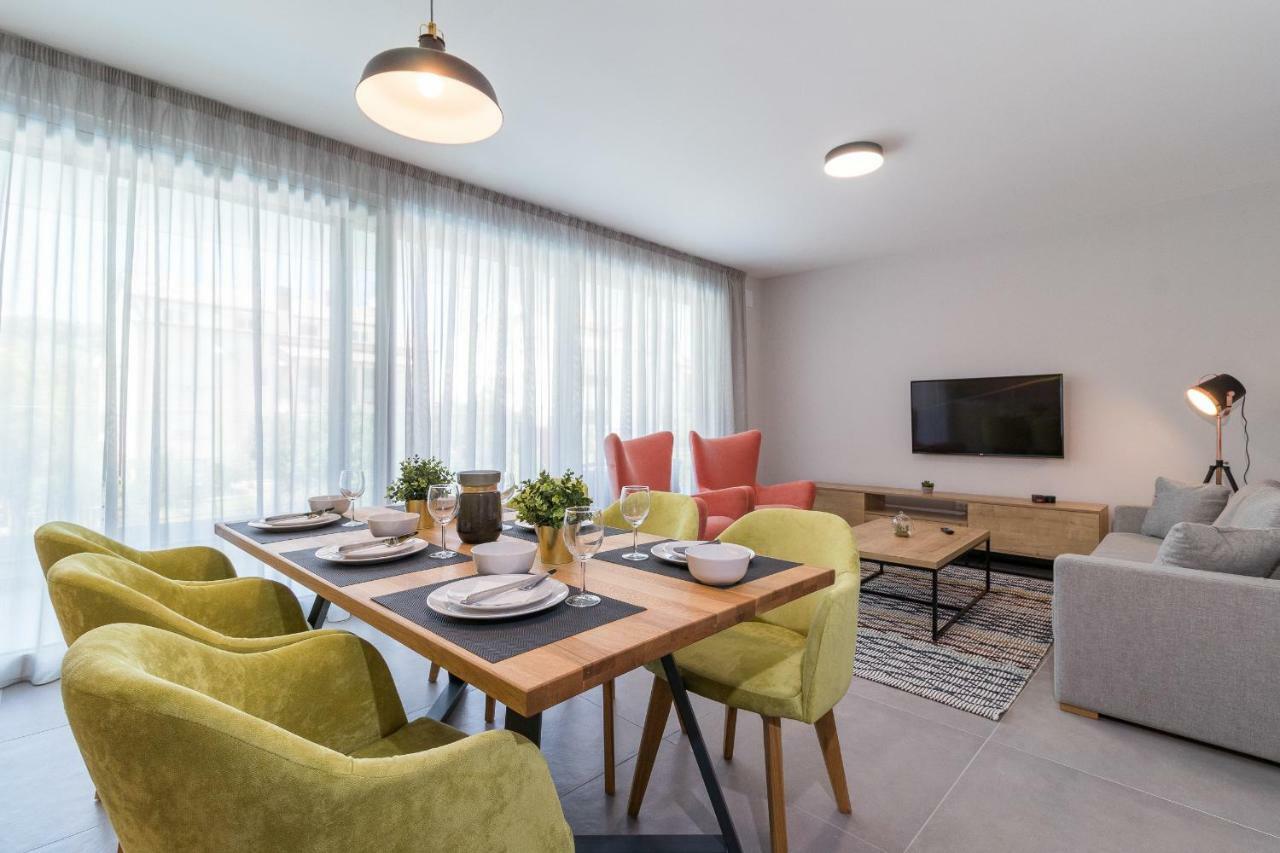 Luxury Apartments Magali 2 로비니 외부 사진